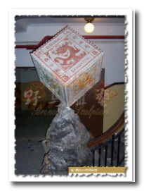 上海邮电博物馆大龙邮票雕塑